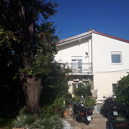 Apartmani Tinka Стариград-Пакленица Екстериор снимка