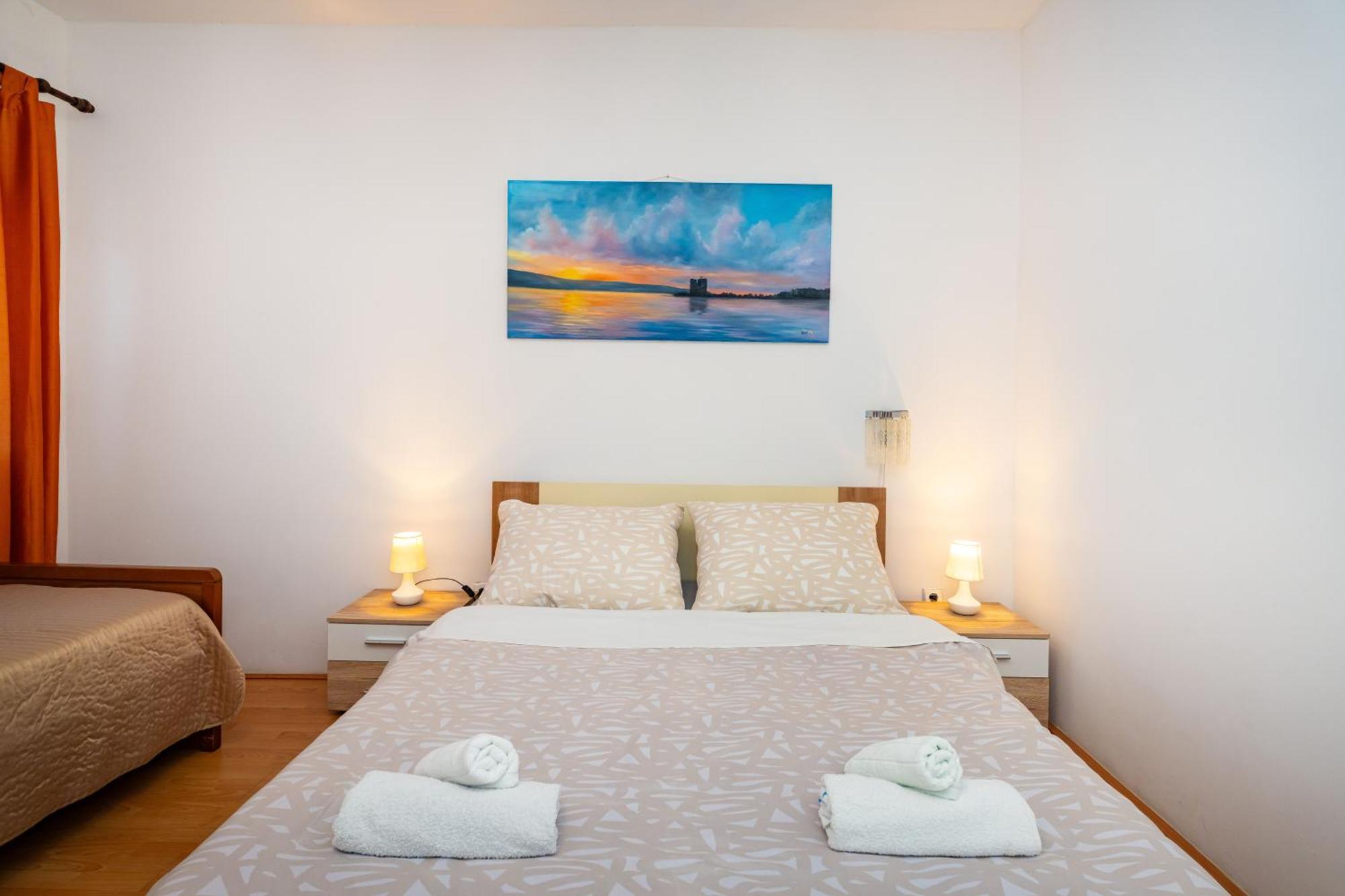 Apartmani Tinka Стариград-Пакленица Екстериор снимка