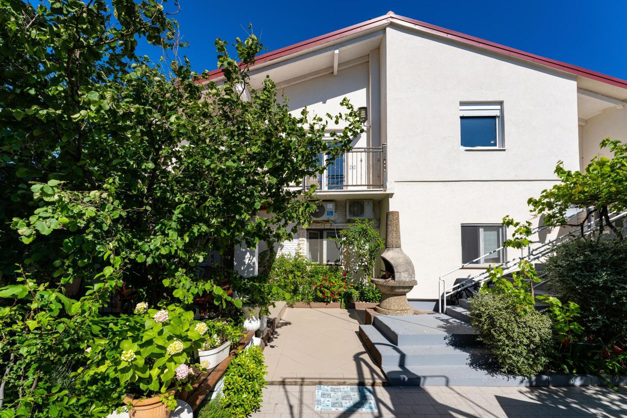 Apartmani Tinka Стариград-Пакленица Екстериор снимка